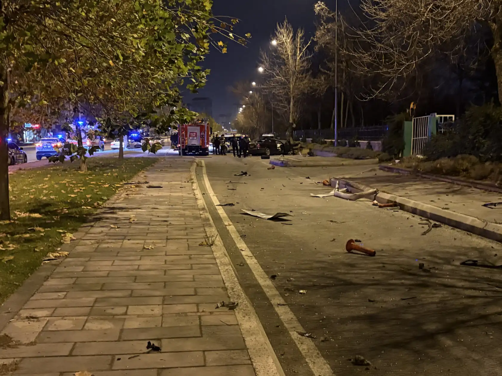 Kaldırıma çarpan otomobil 200 metre savruldu: 1 ölü, 1 ağır yaralı