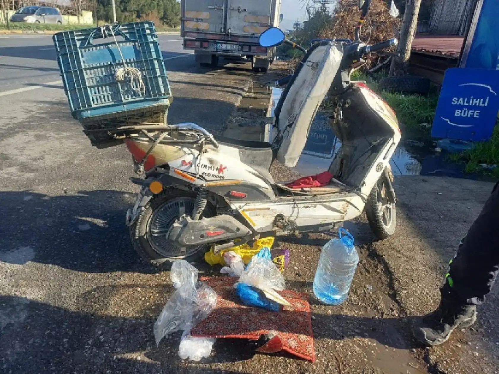 Otomobil ile elektrikli bisiklet çarpıştı: 1 ölü