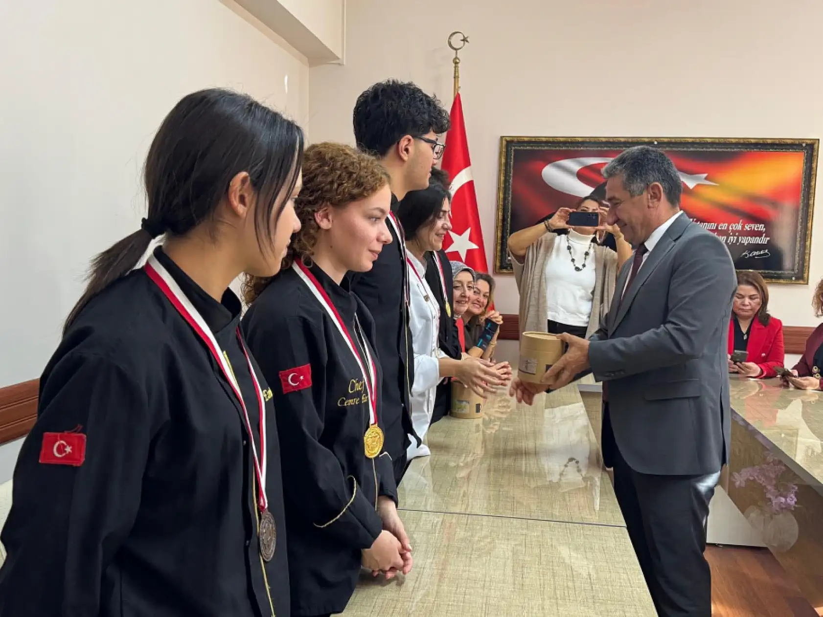 Menteşeli genç şefler, İstanbul'dan 11 madalya ile döndü