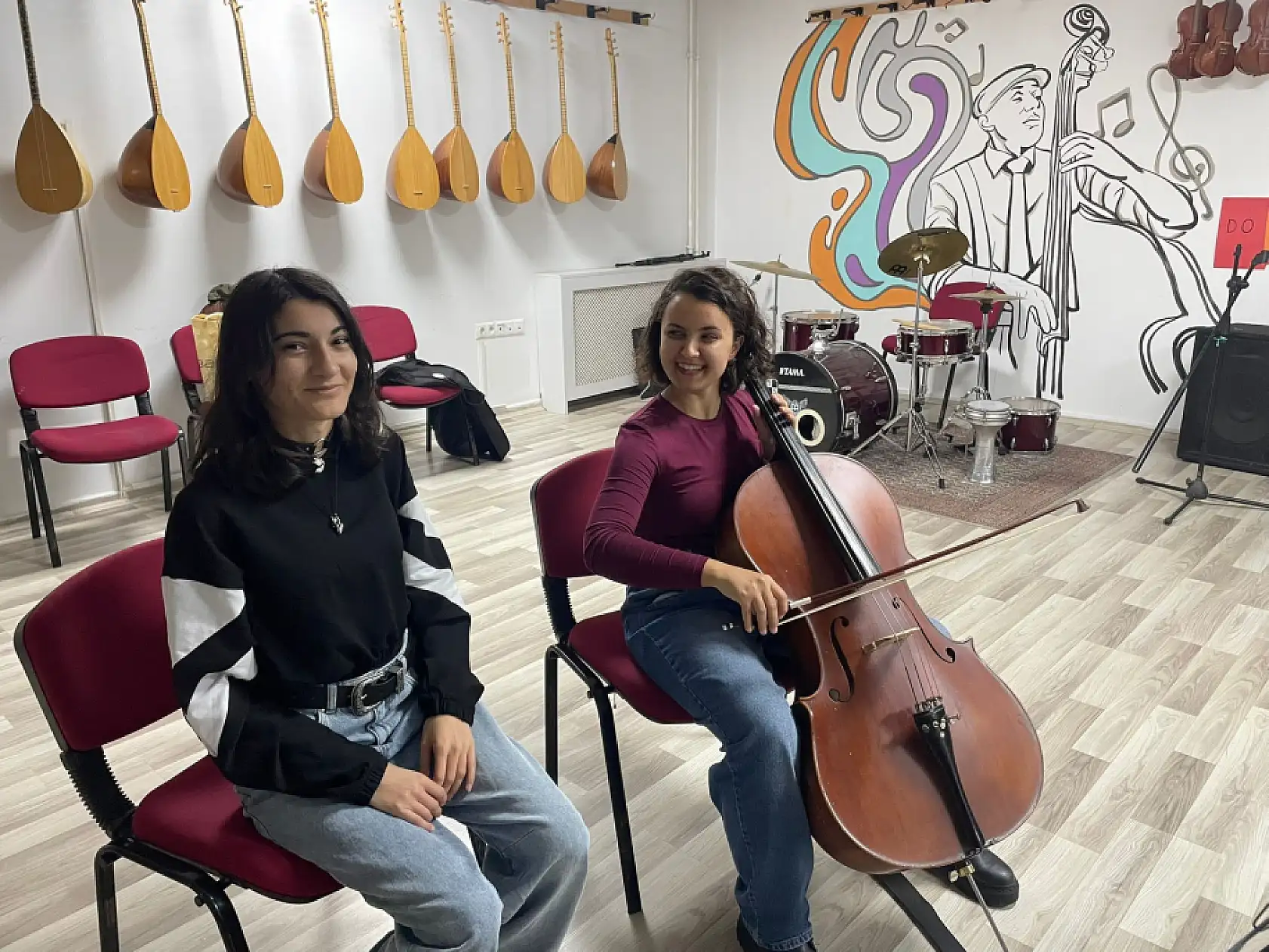 Menteşe'de gençler sanatla buluşuyor