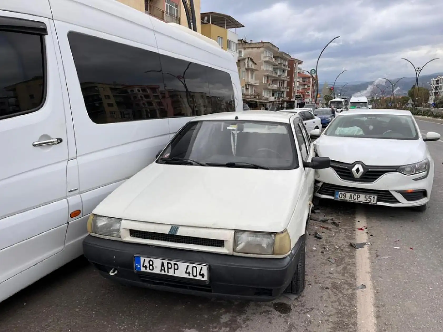 Muğla Yatağan'da zincirleme trafik kazası