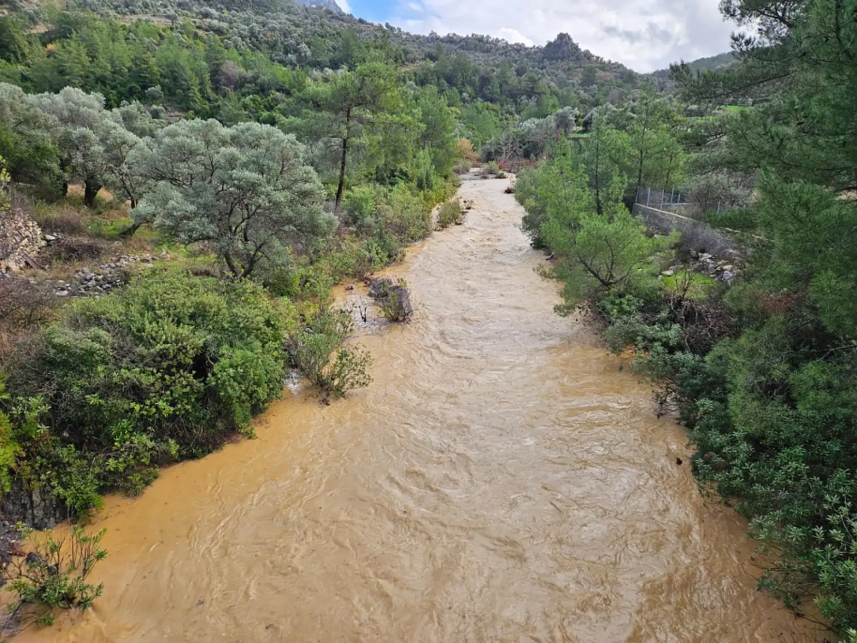 Muğla'da yoğun yağışlar Gökbük Kanyonu'nun su debisini artırdı
