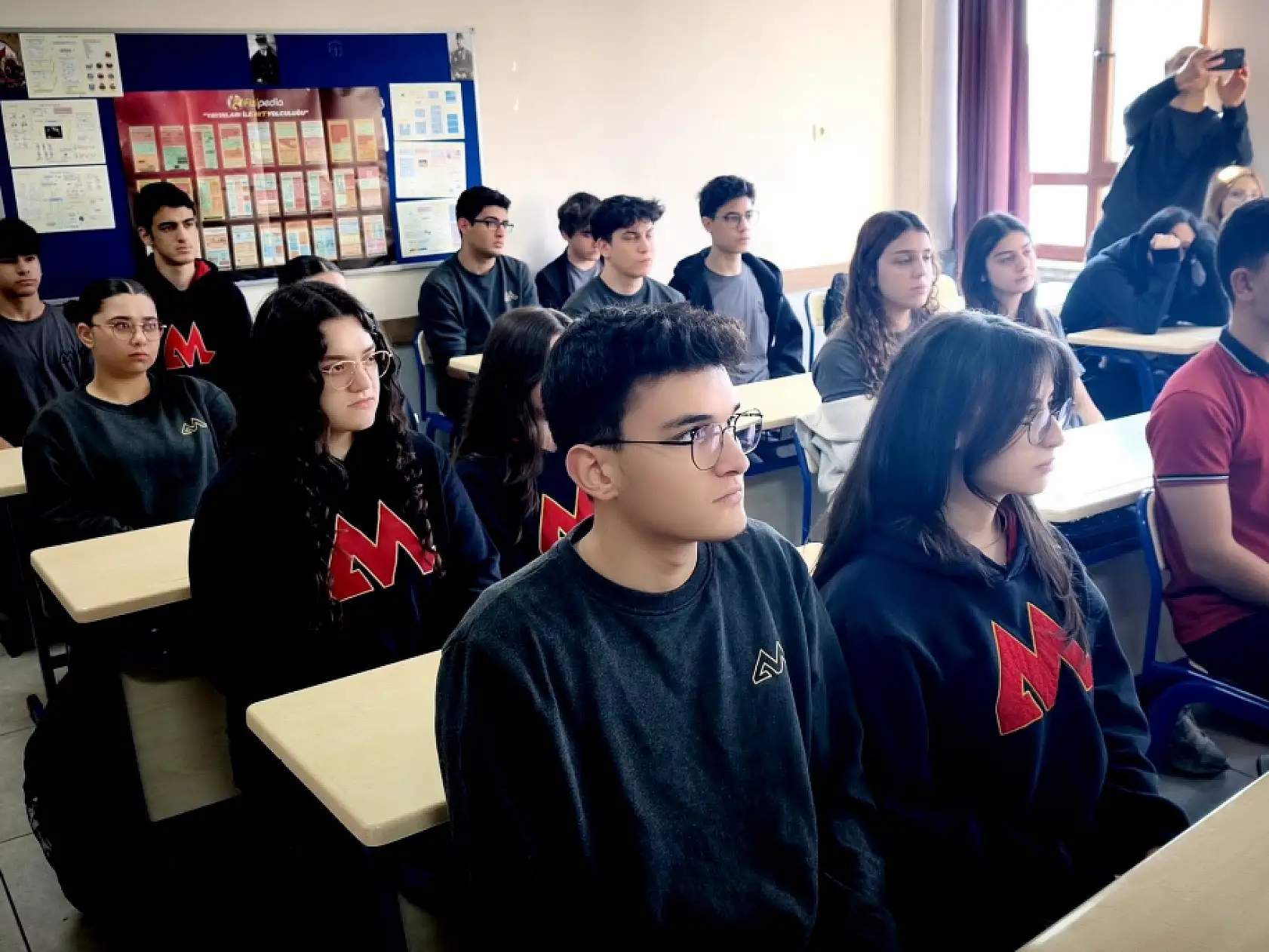 Muğla'da 161 bin öğrenci karne aldı, yarıyıl tatili başladı