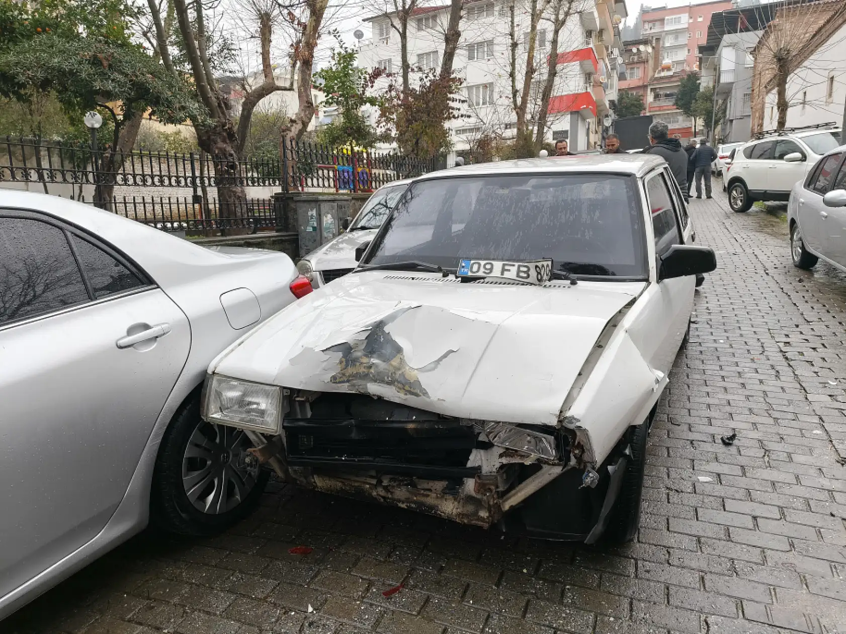 İlginç kaza, şoförün biri kaçtı, diğeri alkollü çıktı