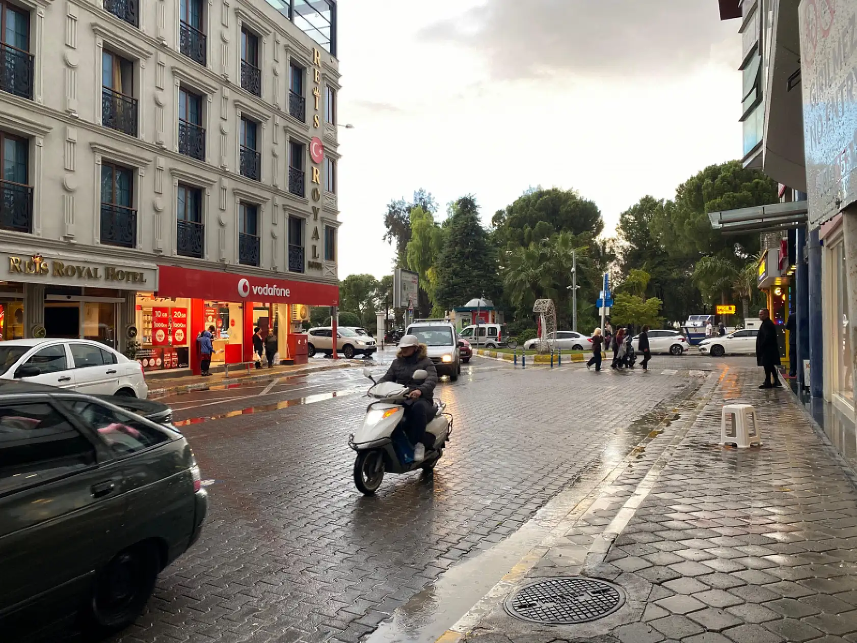 Fethiye'de yağmur akşam saatlerinde etkili oldu