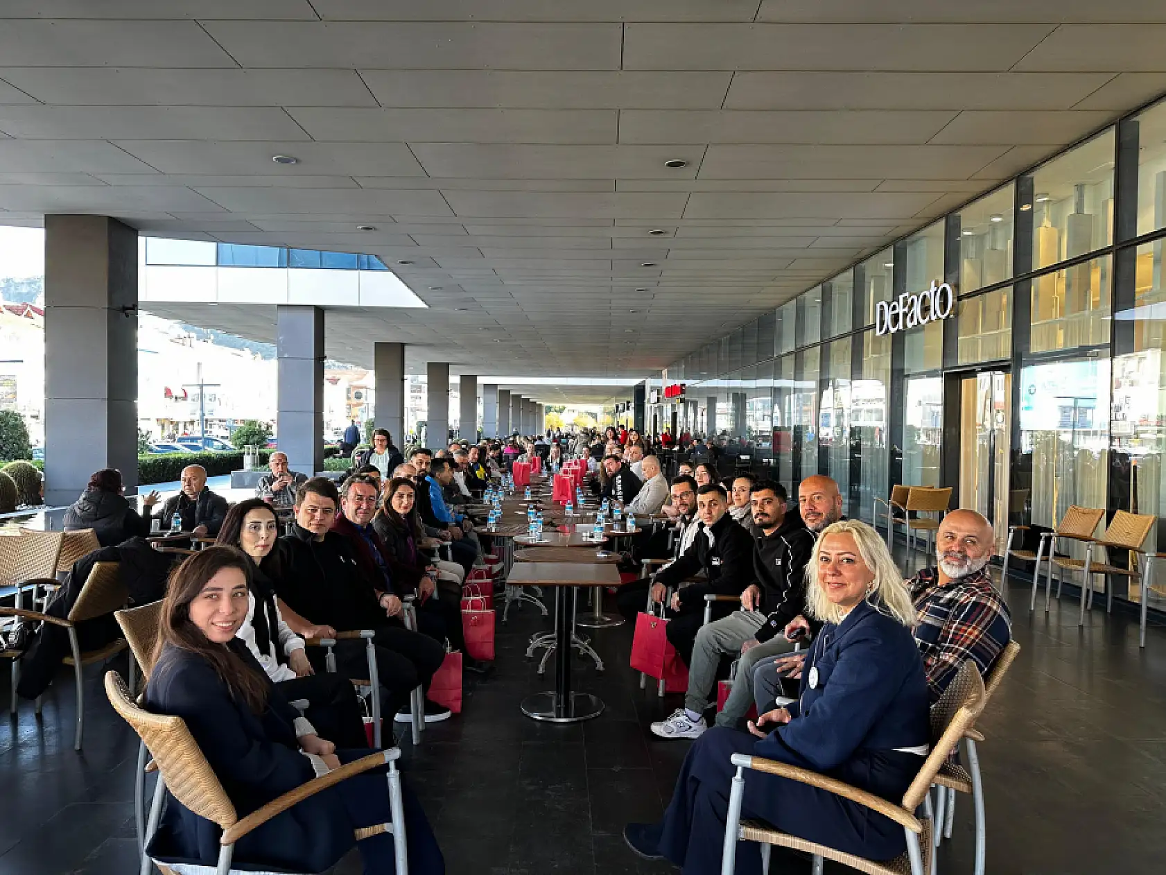 Fethiye'de 12 Aralık Mağazacılar Günü Kutlandı