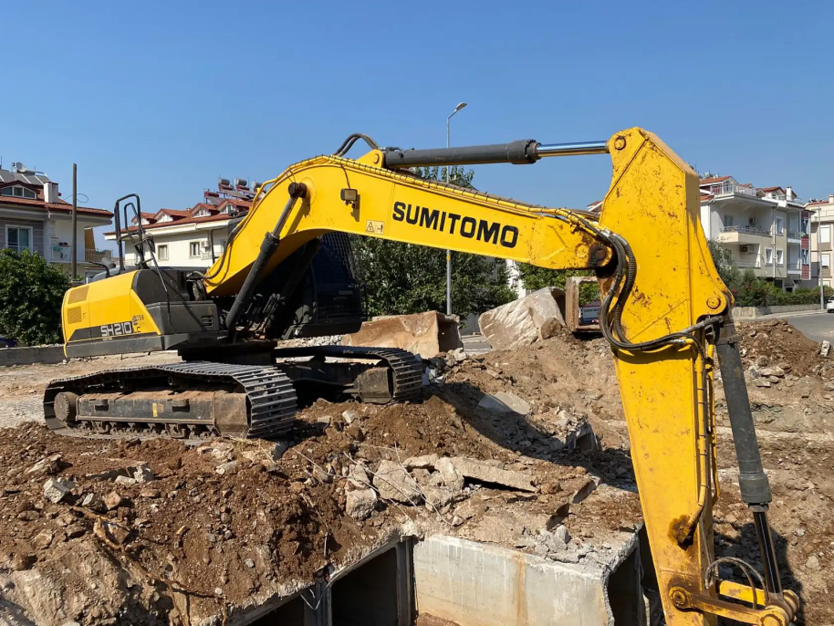 Fethiye'de Toptaş Deresi'nde ıslah çalışmalarında son etaba girildi