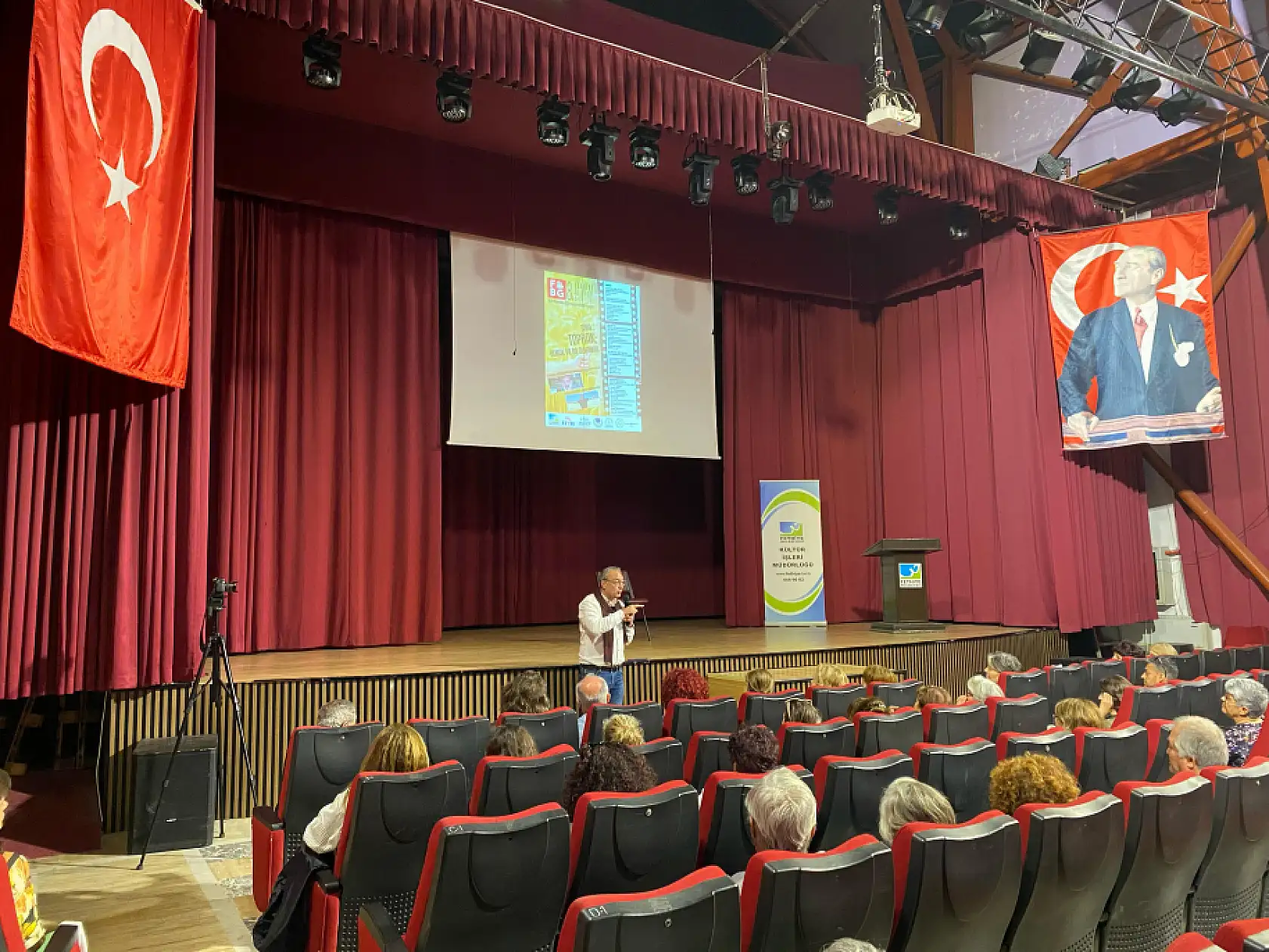 Fethiye Belgesel Günleri'nde Cumhuriyet'in tarım öyküsü anlatıldı