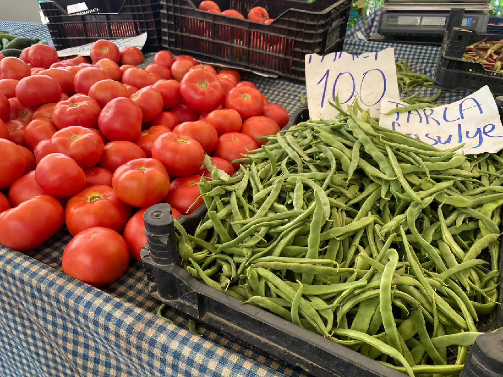 Fethiye Salı Pazarı'nda alım gücü düştü, tezgâhlar boş kaldı