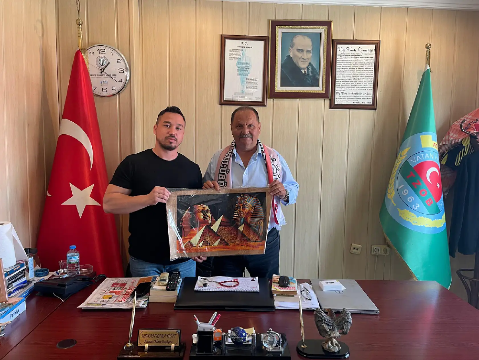 Şampiyon boksörden Ziraat Odası'na ziyaret