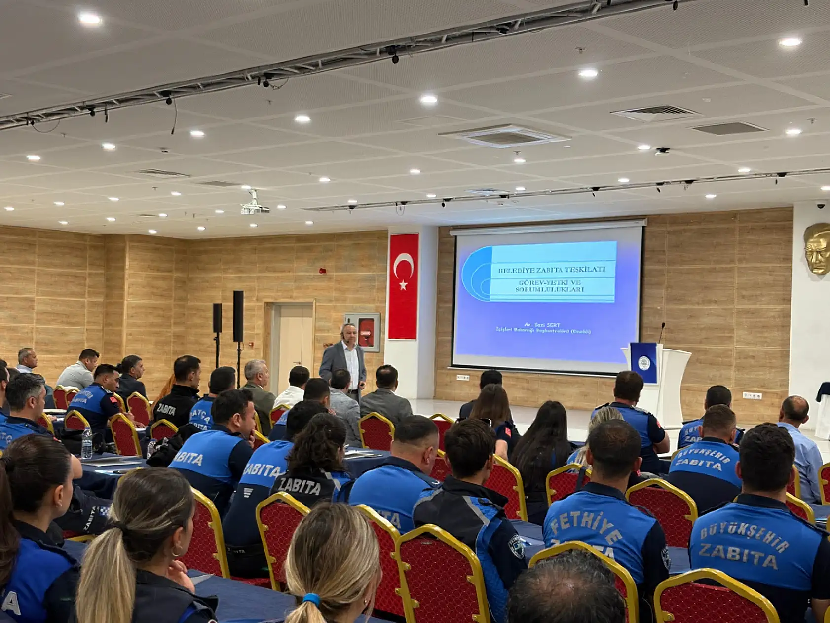 Büyükşehir'den Zabıta Teşkilatı'na bilgilendirme eğitimi