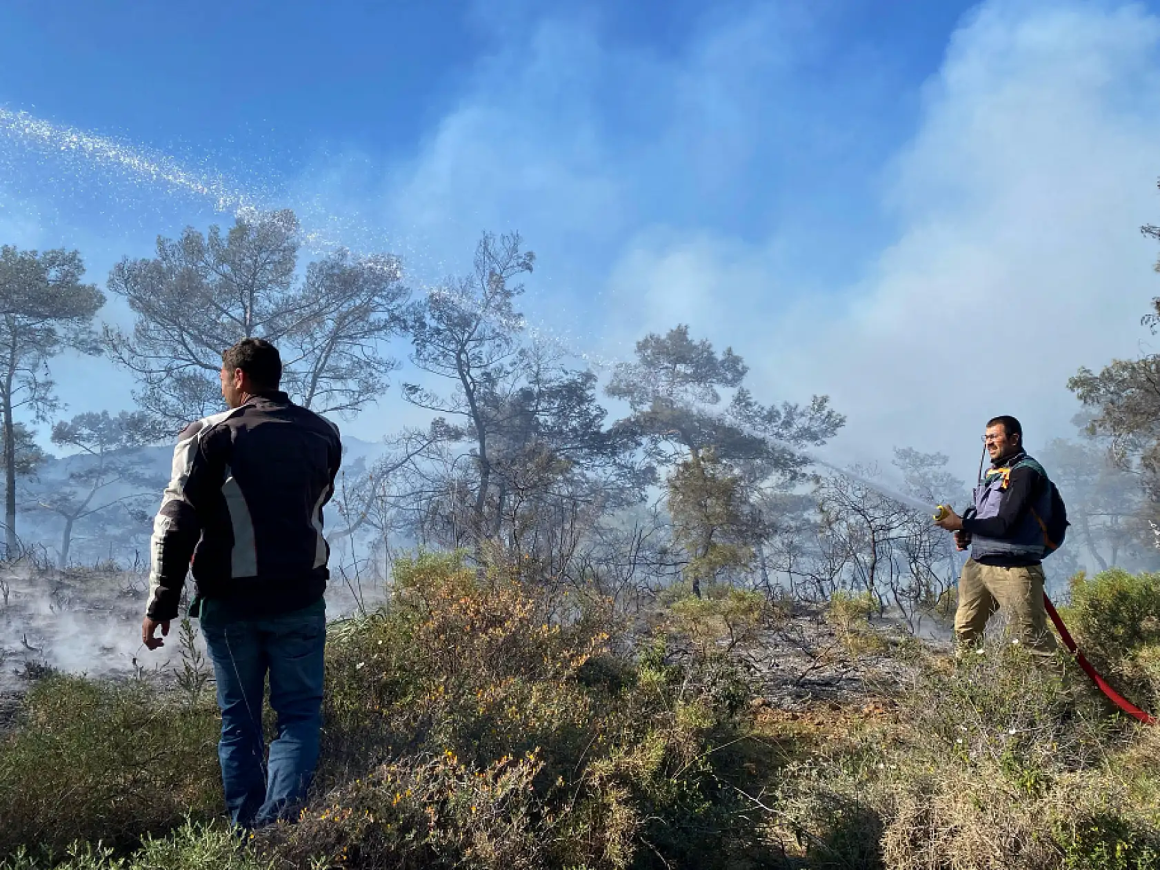Fethiye Karaot Bölgesi'nde yangın meydana geldi