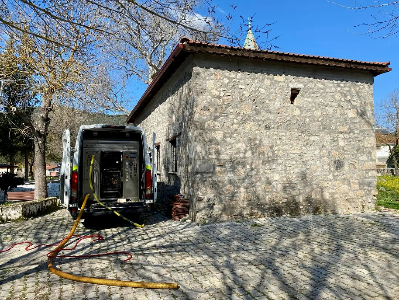 Fethiye Belediyesi Ramazan Ayı öncesi camilerde temizlik çalışmalarını tamamladı