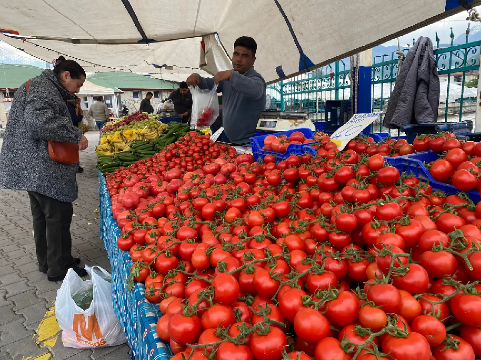 Fethiye Salı Pazarı ile Muğla Pazarları Arasında Farklar