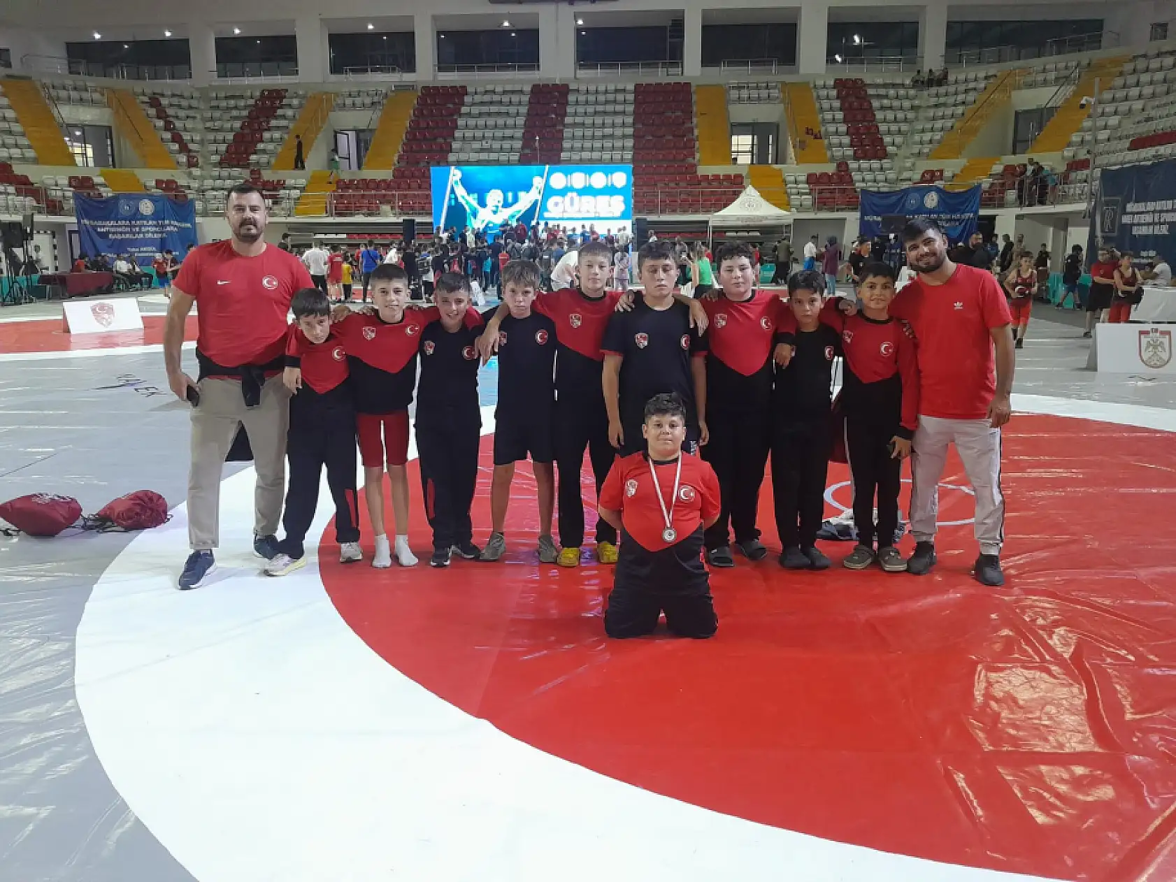 Fethiyeli Güreşçi Bayram Ege Yaşar'dan Türkiye Şampiyonasında Büyük Başarı