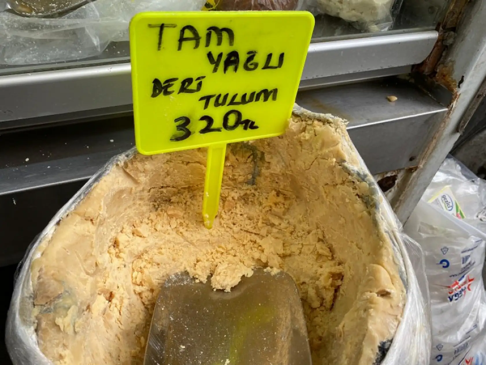 Fethiye'de Yöresel Peynirler Yerli ve Yabancıların Gözdesi