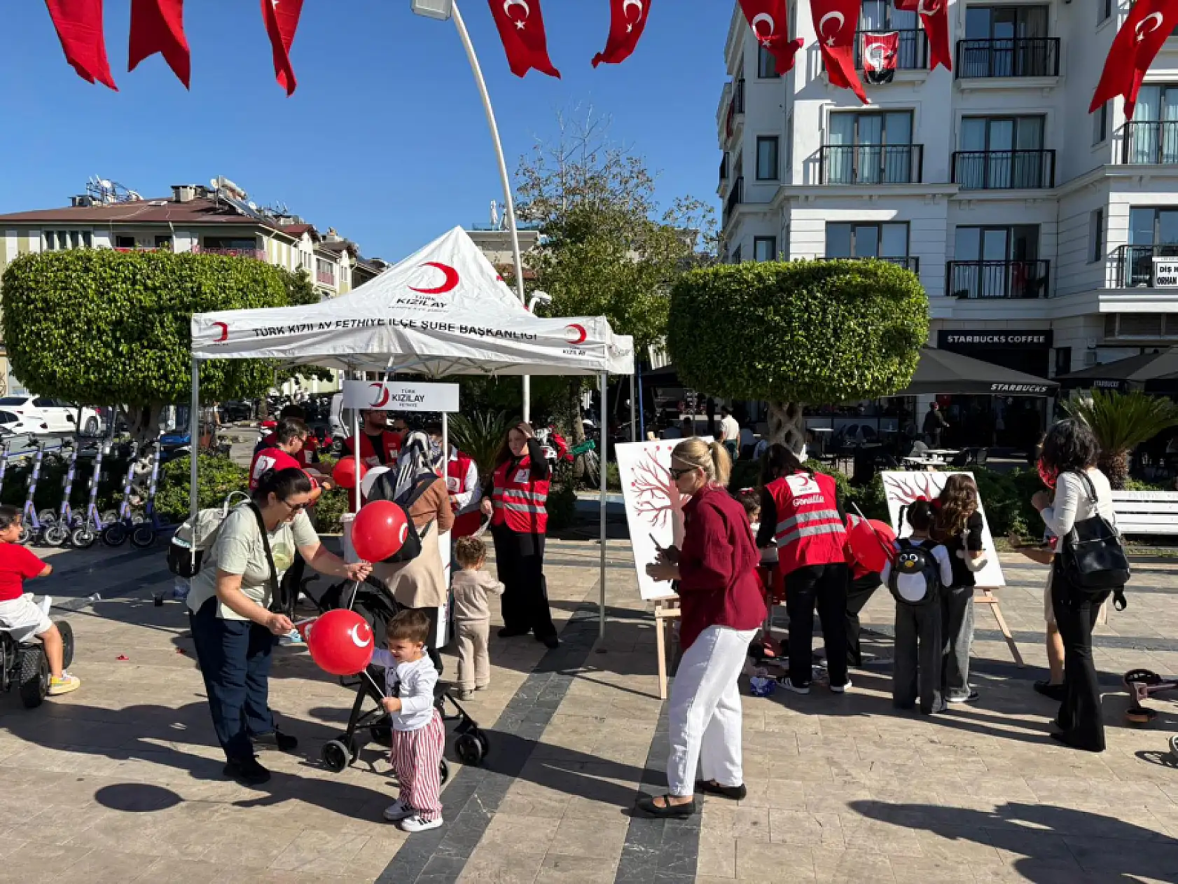 Fethiye'de Cumhuriyet Bayramı ve Kızılay Haftası Coşkusu