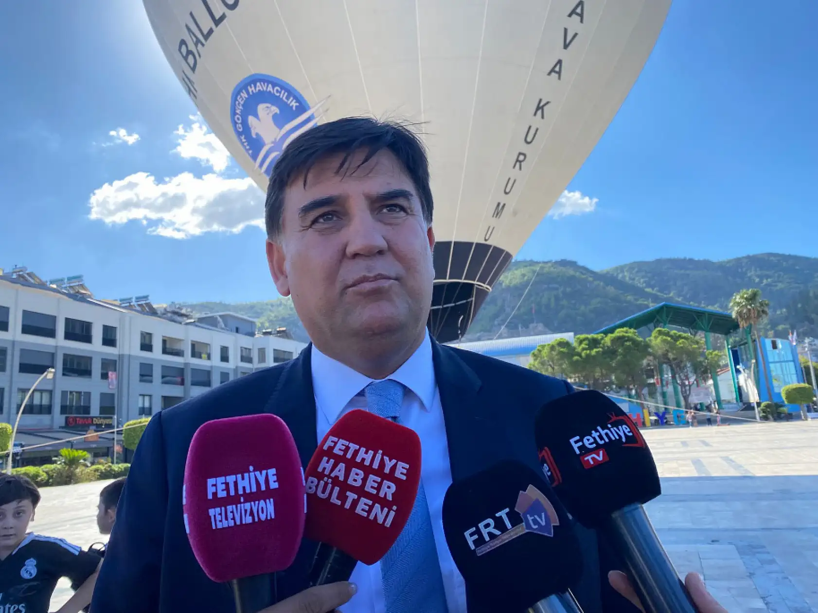 Fethiye'de 24. Ölüdeniz Hava Oyunları Festivali başladı