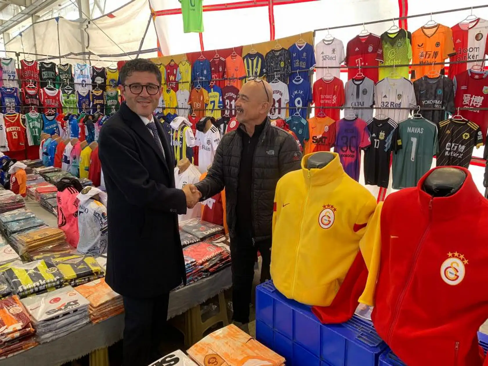 Kökten Pazar Esnafının Sorunlarını Dinledi