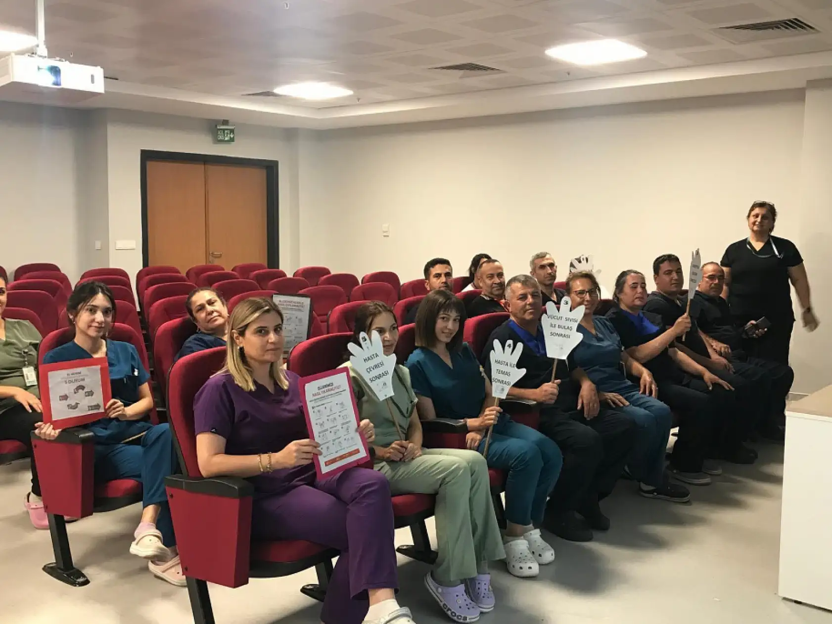 Muğla'da Kamu Hastanelerinde İletişim Odaklı Hizmet İçin Eğitimler Başladı