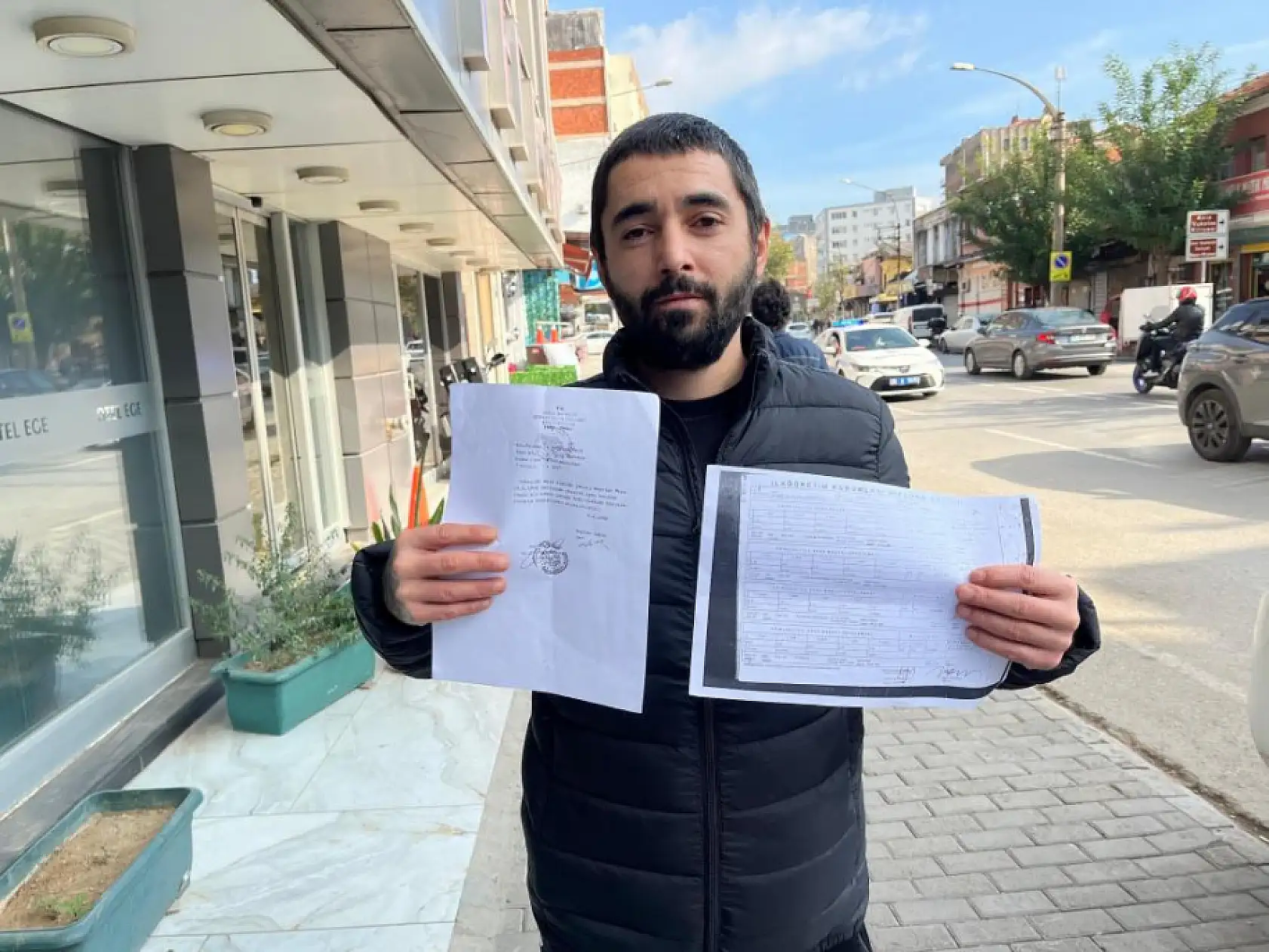 Doğduğu topraklarda 35 yıldır kimliksiz ve vatansız yaşıyor