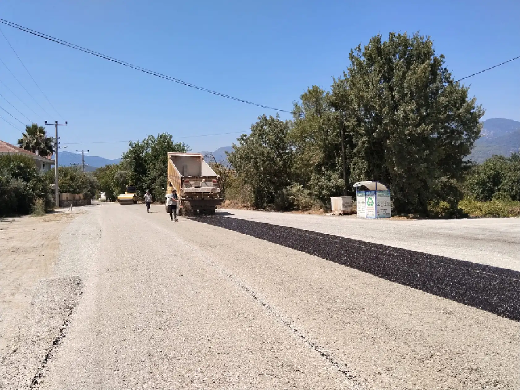 Fethiye Belediyesi'nden Üzümlü'de yoğun mesai