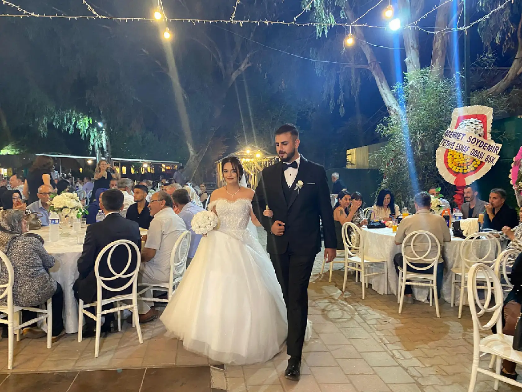 Fethiye'de görkemli düğün: Kevser ve Metehan evlendi