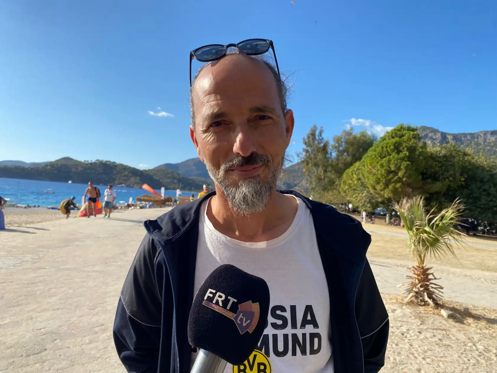 Fethiye'de Vatandaşlar Ölüdeniz Hava Etkinliklerinden Keyif Alıyor