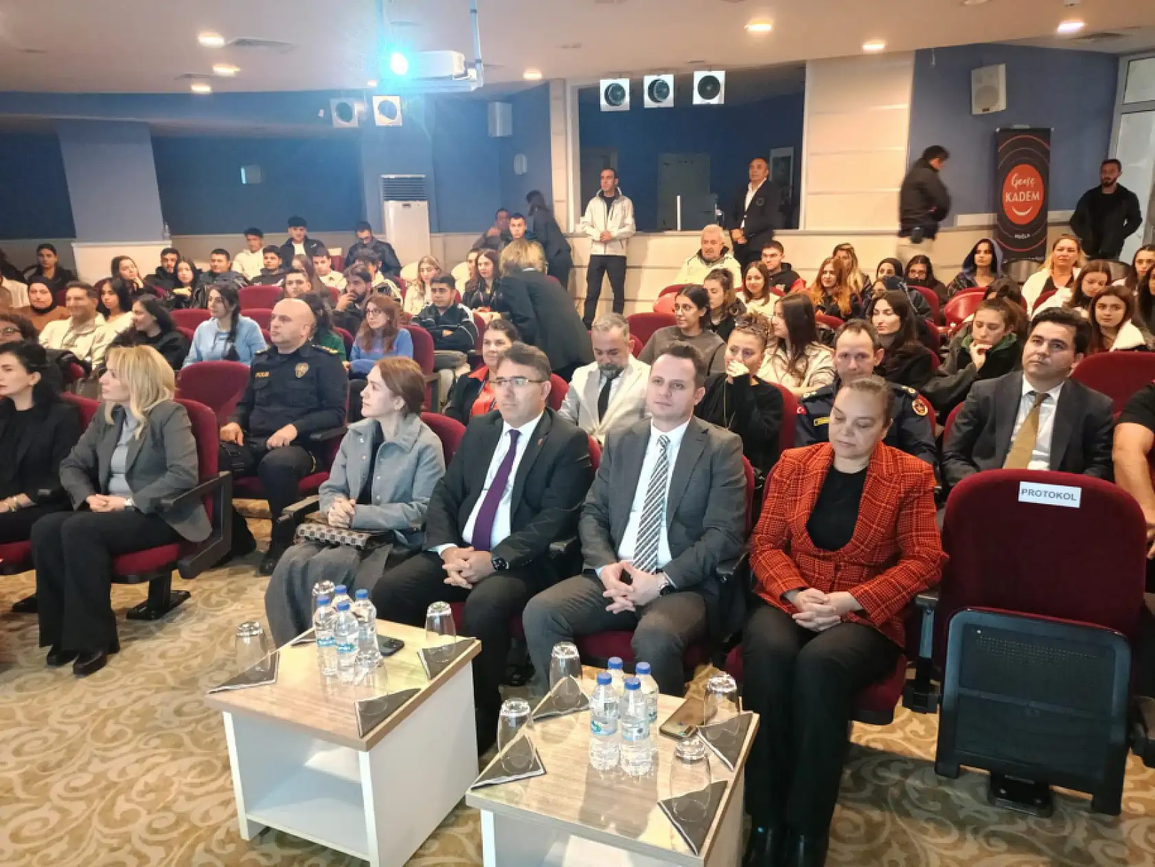 25 Kasım Kadına Yönelik Şiddete Karşı Uluslararası Mücadele Günü kapsamında 'Medyada Şiddet' Adlı Seminer Düzenlendi