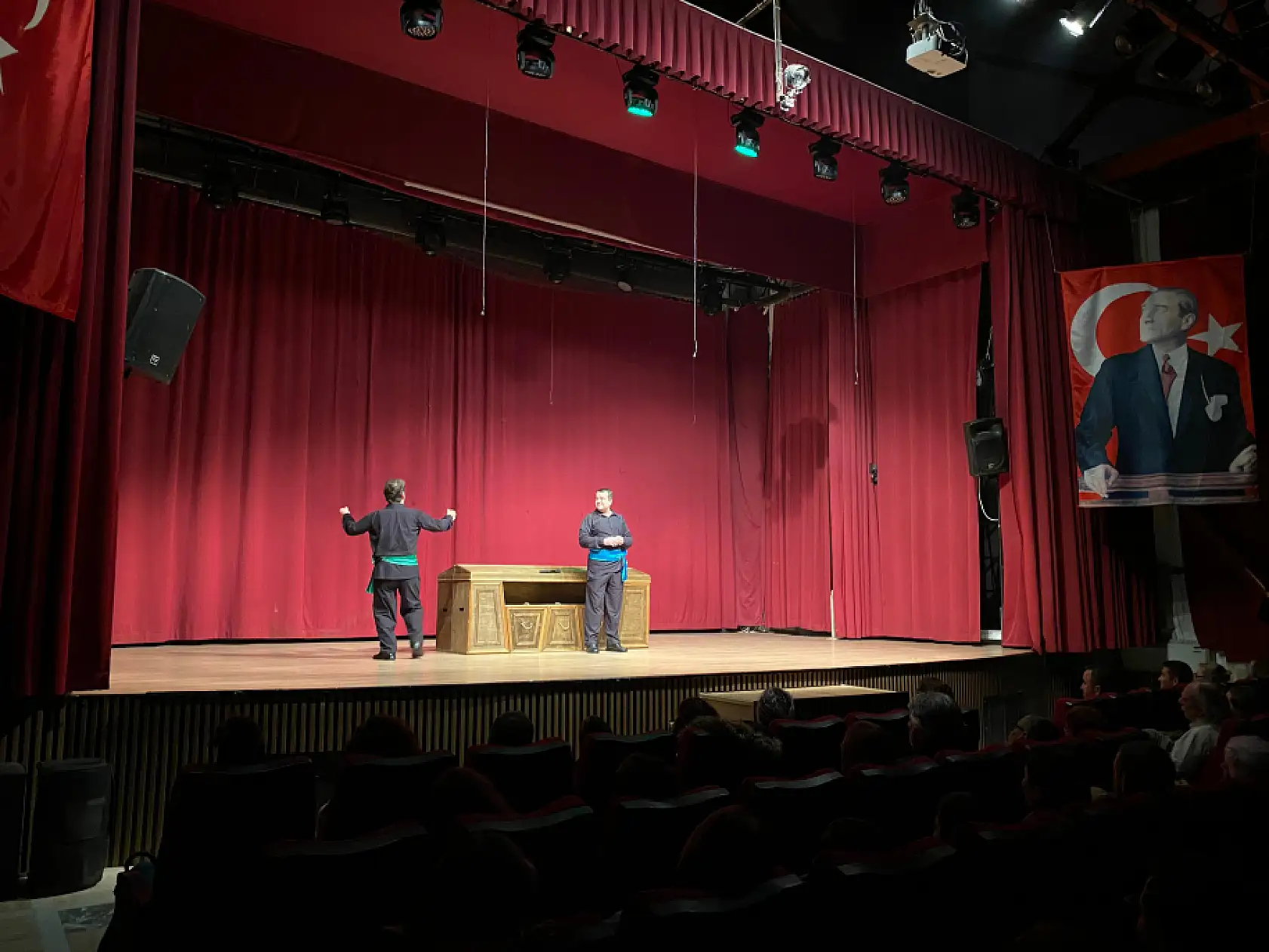 Fethiye'de Cambazın Cenazesi Oyunu Beğeni Topladı