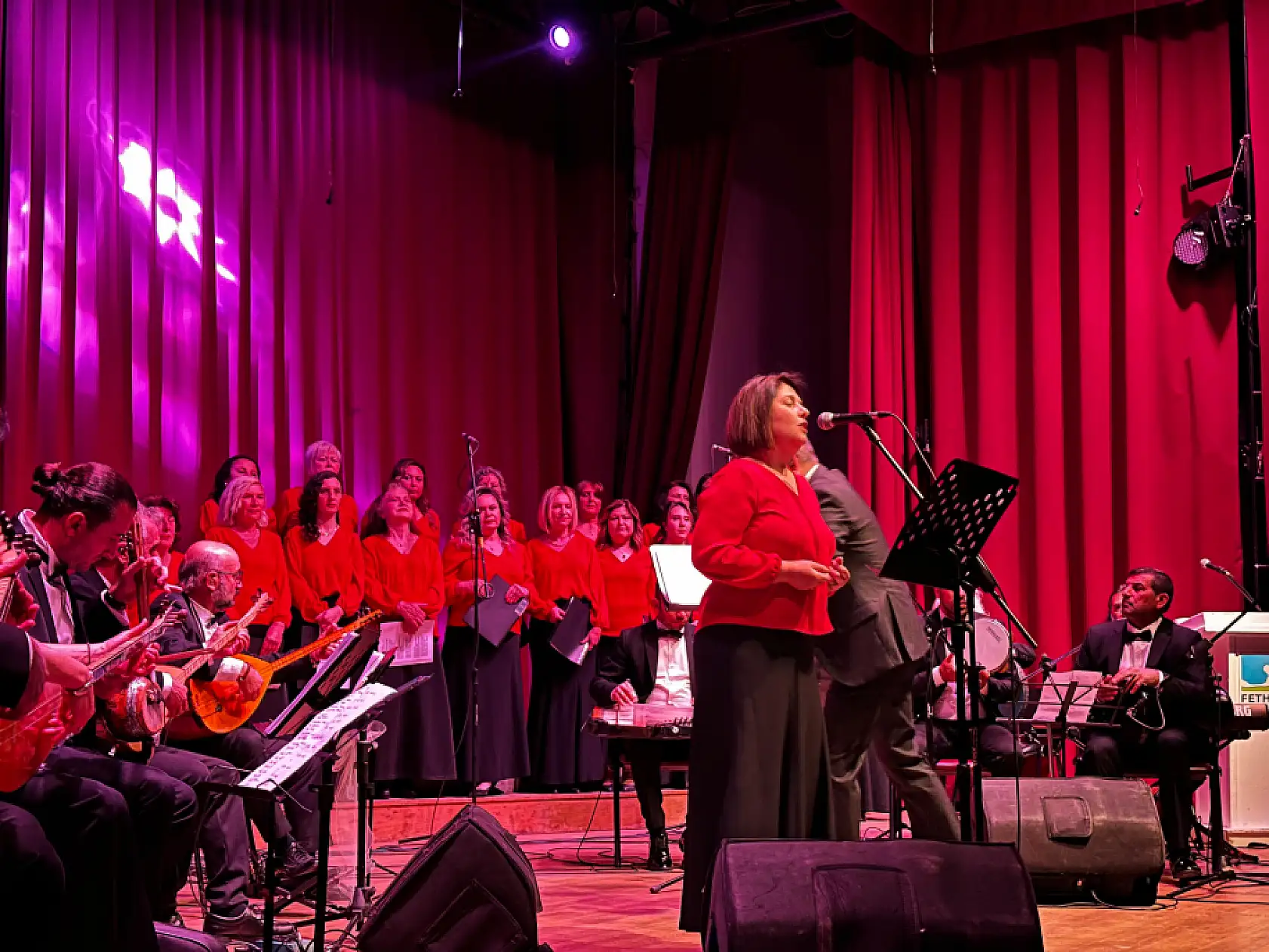 Fethiye'de Türk Halk Müziği rüzgarı esti