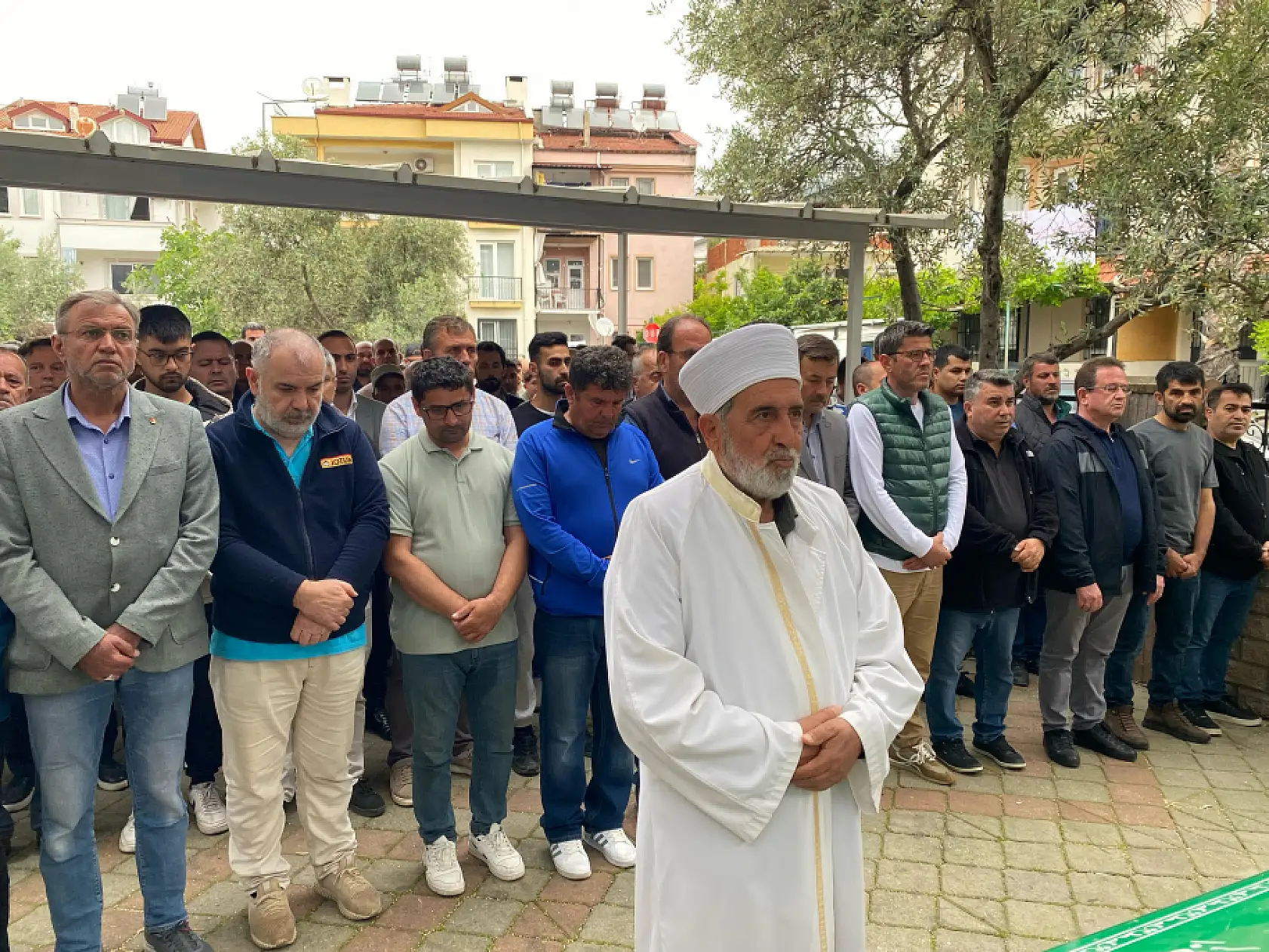 Fethiye'de acı kayıp: Kazım Koçyiğit son yolculuğuna uğurlandı