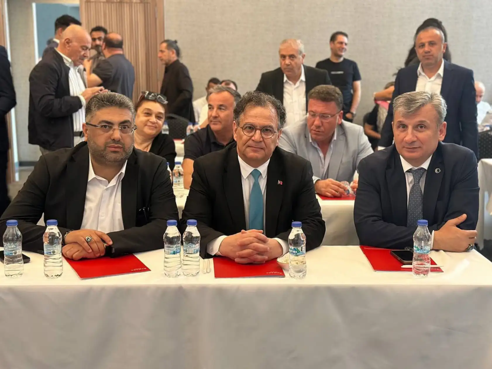 Özel eğitim konfederasyonu değerlendirme toplantısına yoğun ilgi