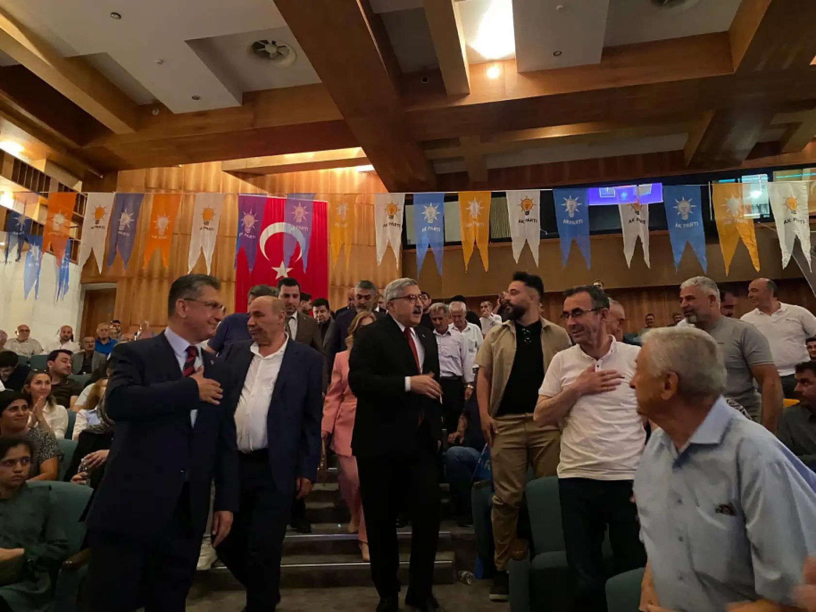 AK Parti Muğla İl Danışma Meclisi Toplantısı yoğun katılımla gerçekleşti
