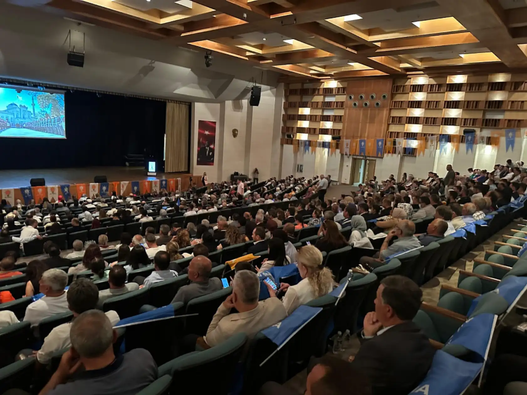 AK Parti Muğla İl Danışma Meclisi Toplantısı yoğun katılımla gerçekleşti