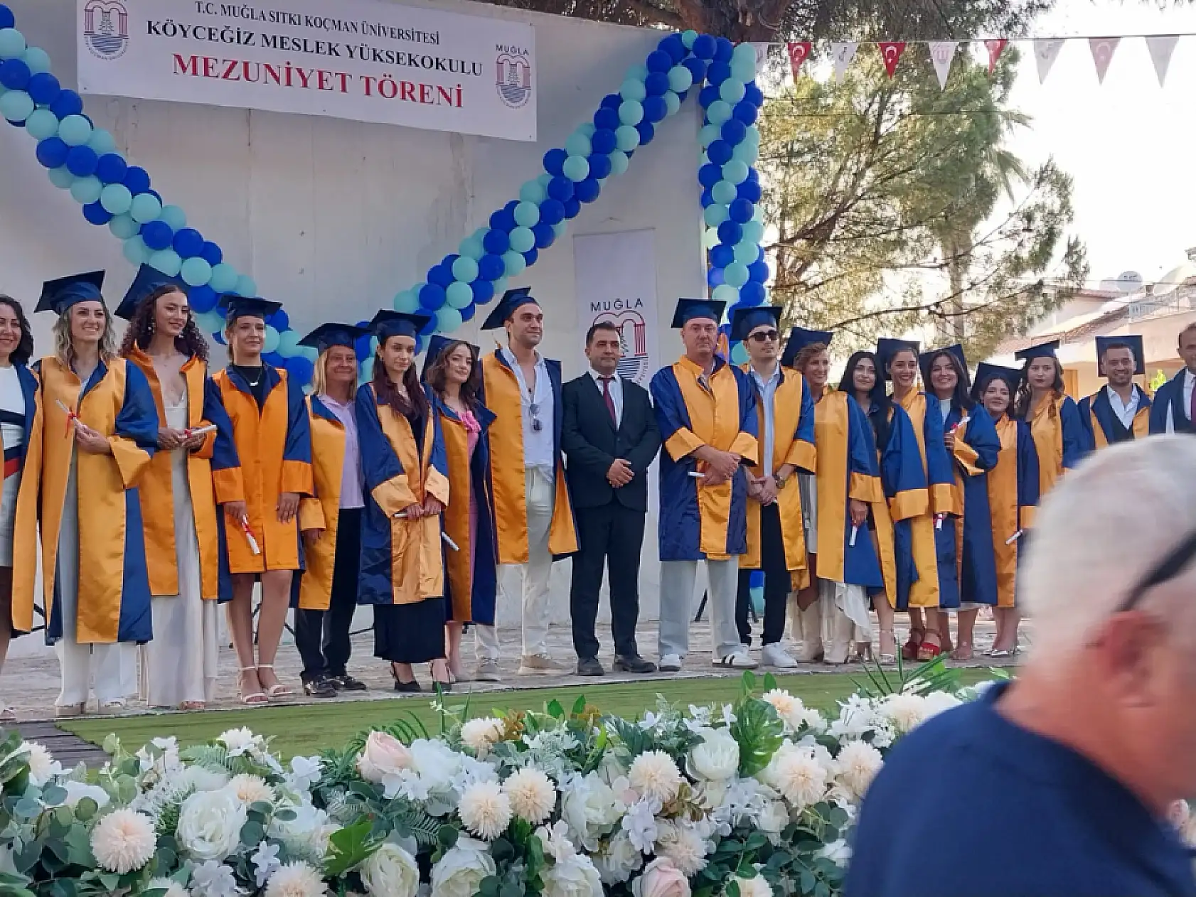 Anne ve Kızdan Aynı Gün Mezuniyet Gururu