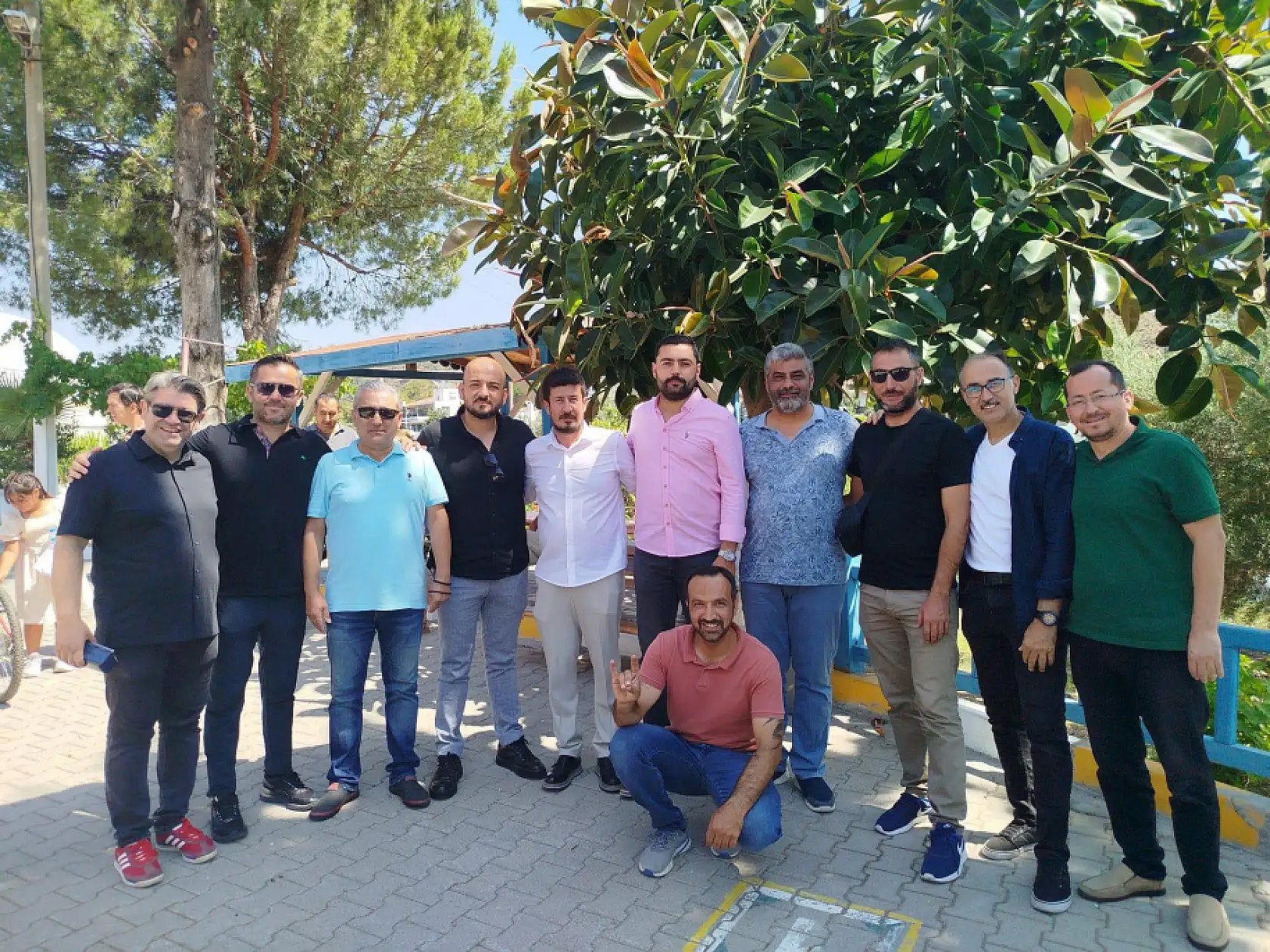 MHP Fethiye'den Başarılı Öğrencilere Sinema Bileti ve Bisiklet Hediyesi