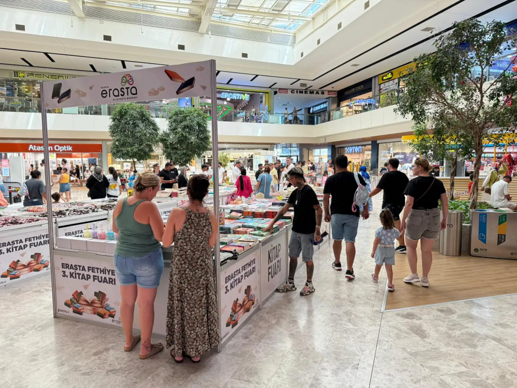 Fethiye'de 3. Kitap Fuarı ilgi görüyor