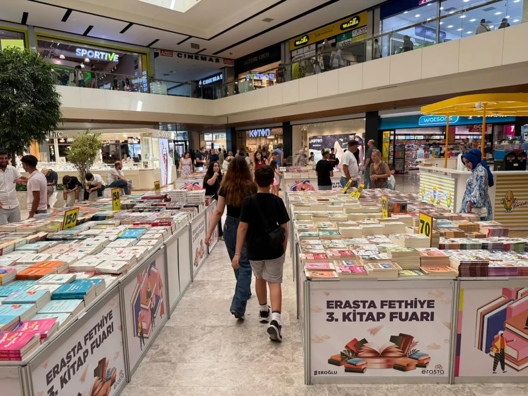 Fethiye'de 3. Kitap Fuarı ilgi görüyor