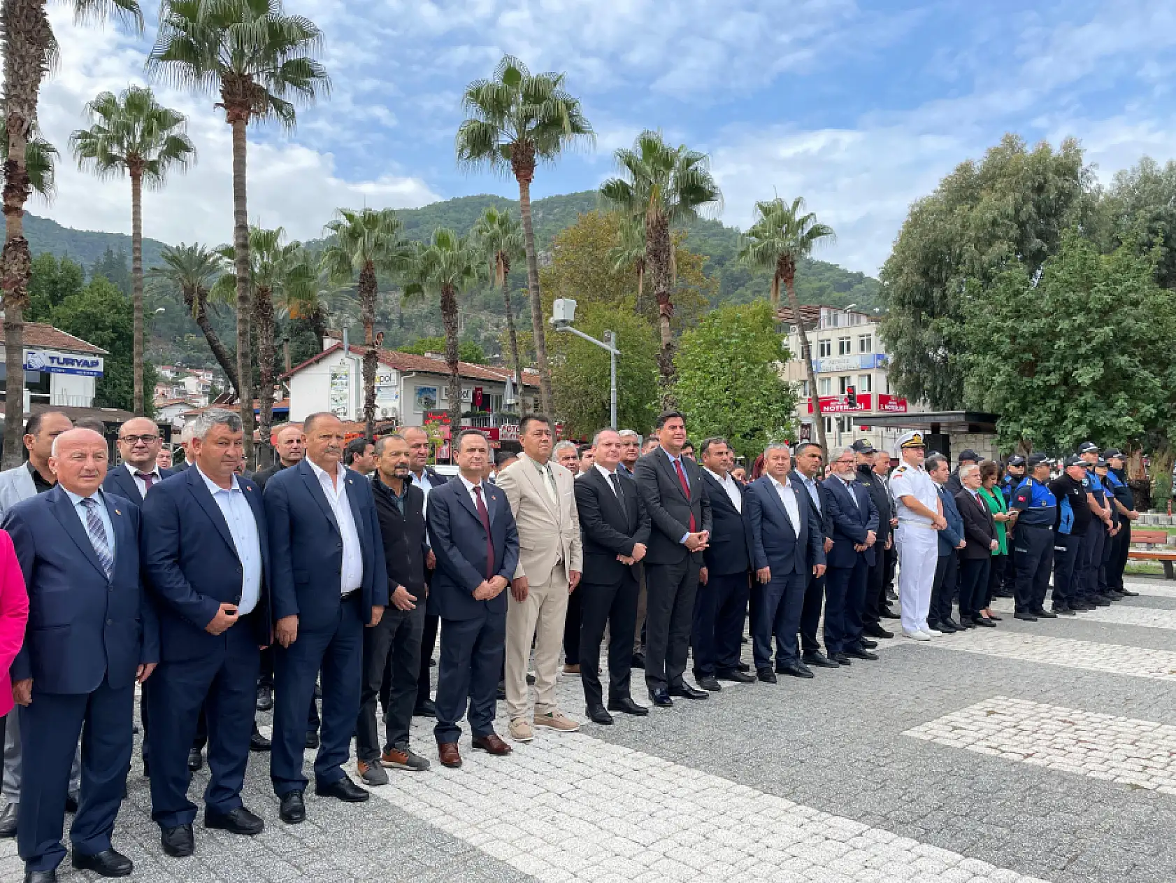 Fethiye'de 19 Ekim Muhtarlar Günü düzenlenen törenle kutlandı