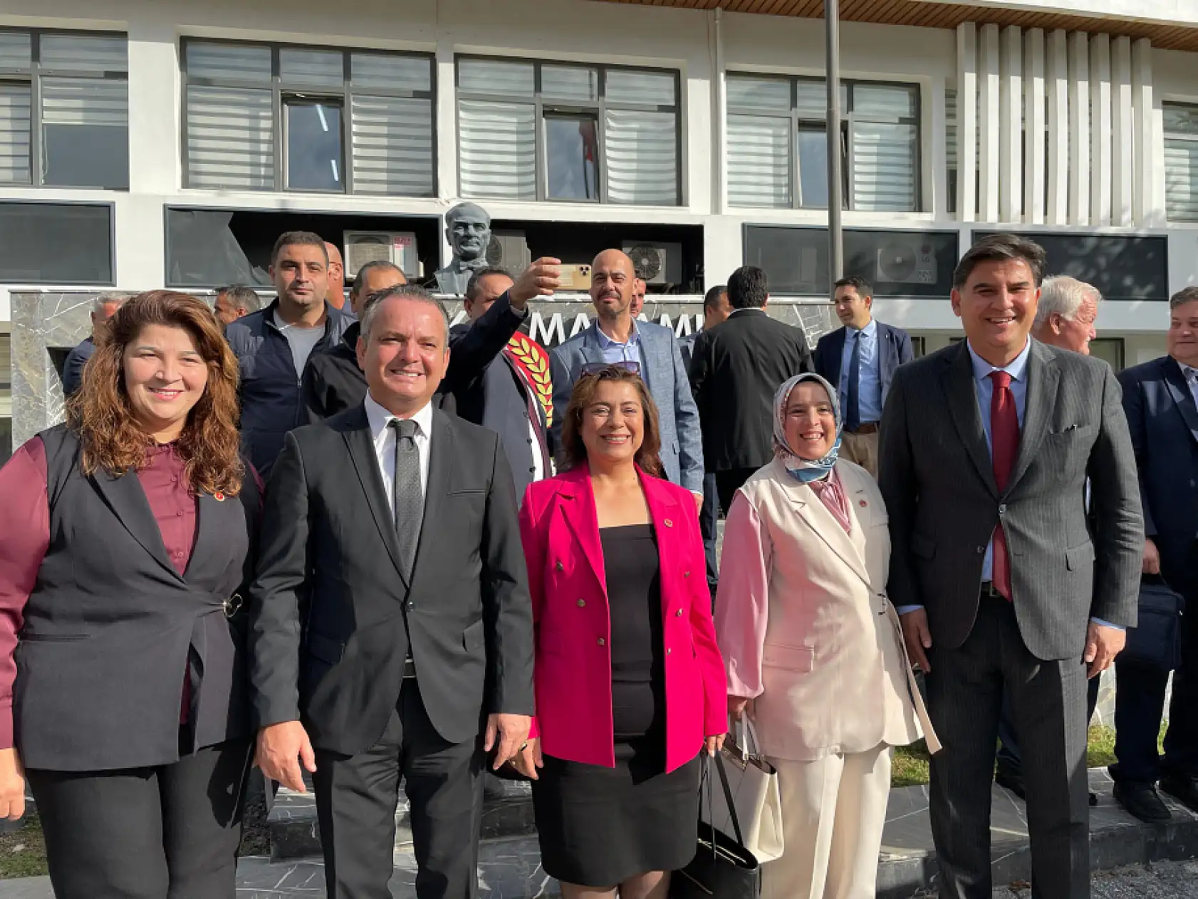 Fethiye'de 19 Ekim Muhtarlar Günü düzenlenen törenle kutlandı