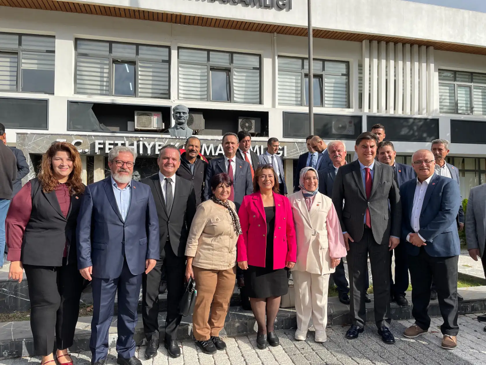 Fethiye'de 19 Ekim Muhtarlar Günü düzenlenen törenle kutlandı