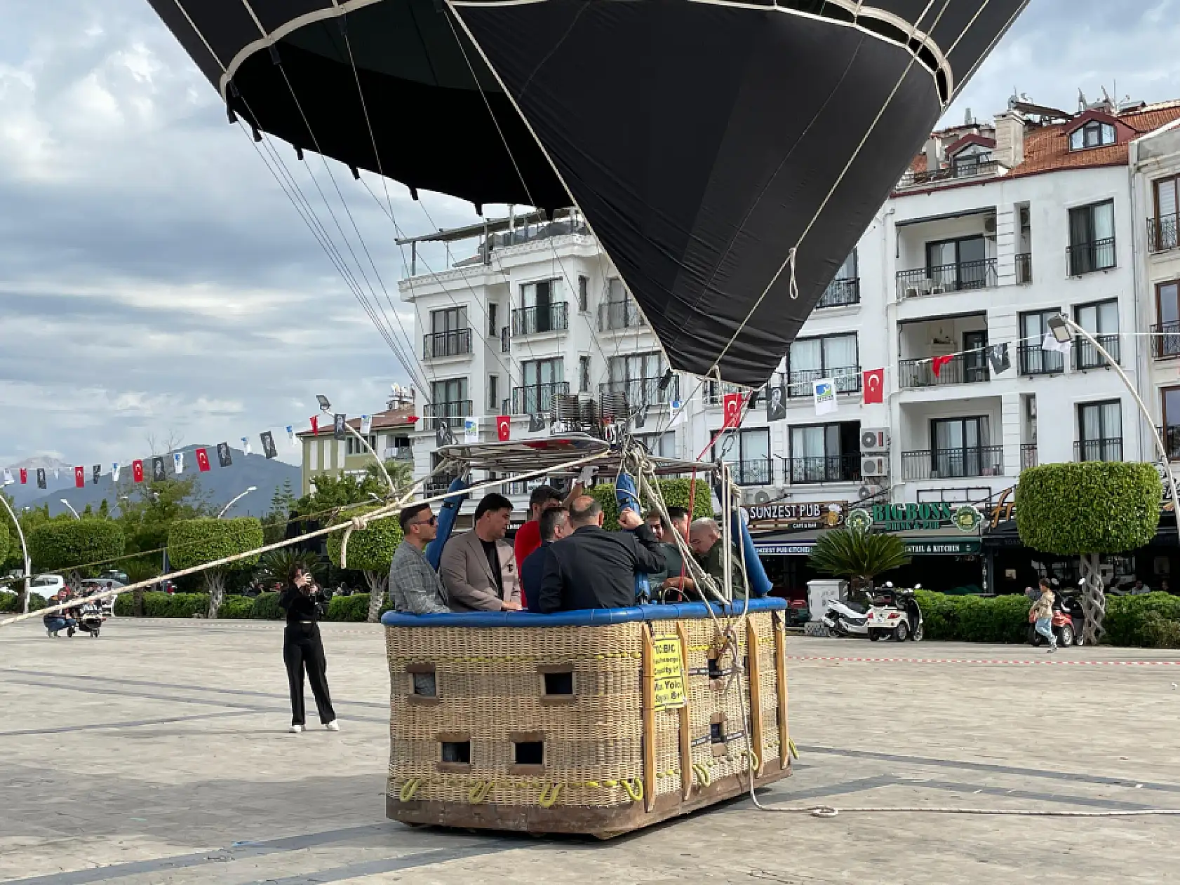 Fethiye'de 25. Hava Oyunları Festivali başladı: 'Dolu dolu bir festival yaşıyoruz'