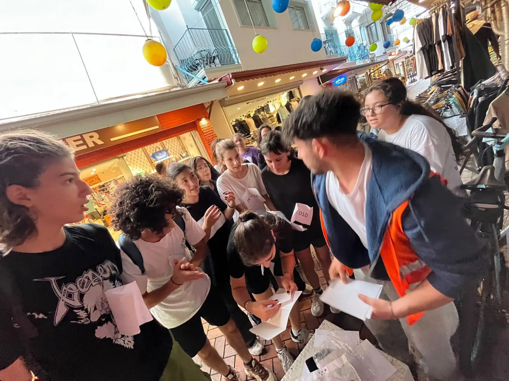 Fethiyeli Gençler 'City Hunt' ile Çevre İçin Yarıştı