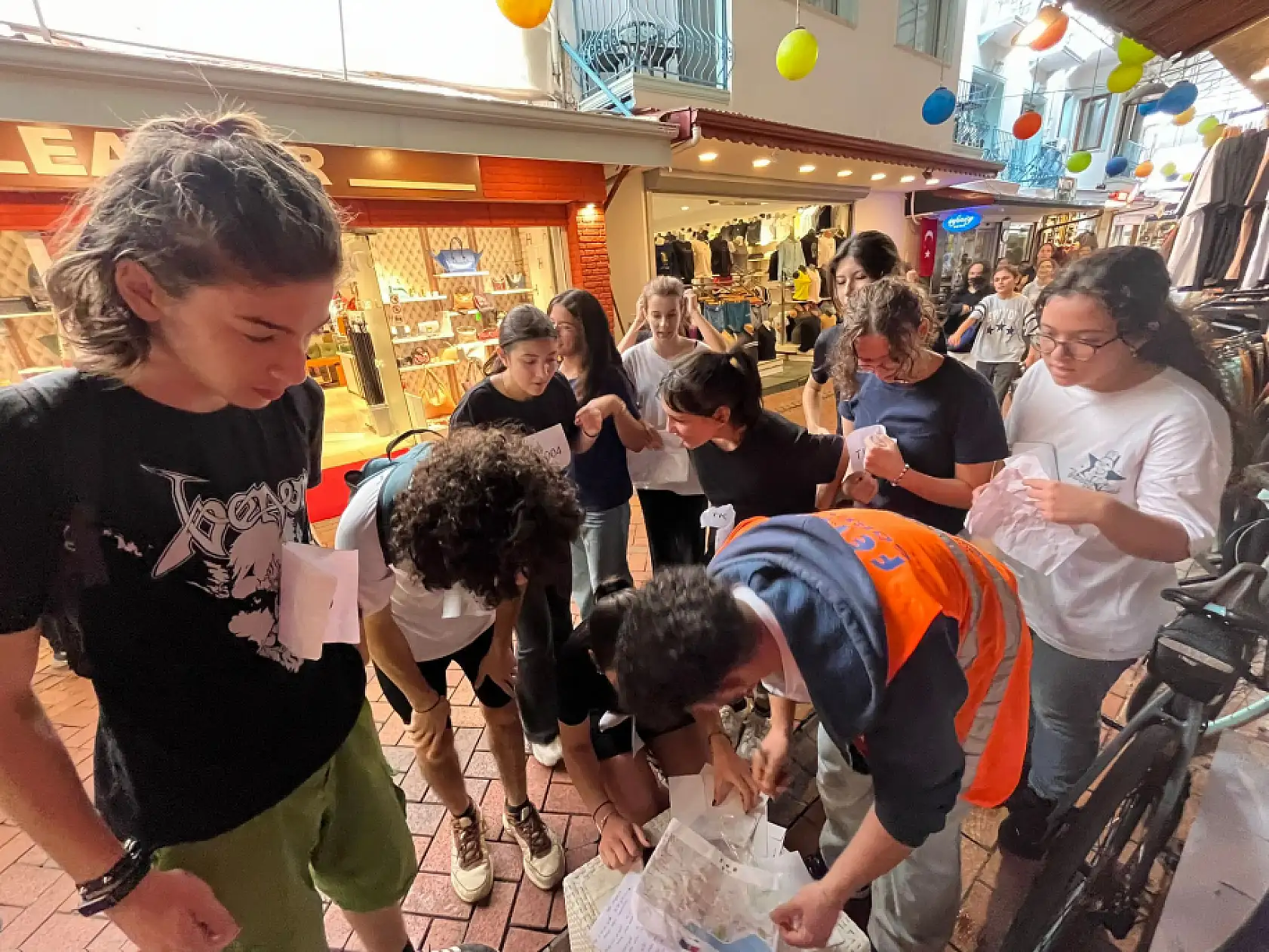 Fethiyeli Gençler 'City Hunt' ile Çevre İçin Yarıştı
