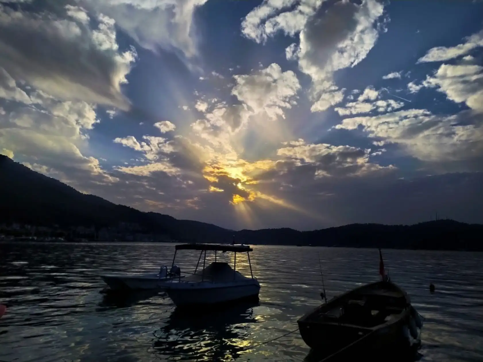 Fethiye'de Bu Hafta Hava Değişiyor! Cuma ve Cumartesi Sağanak Geliyor