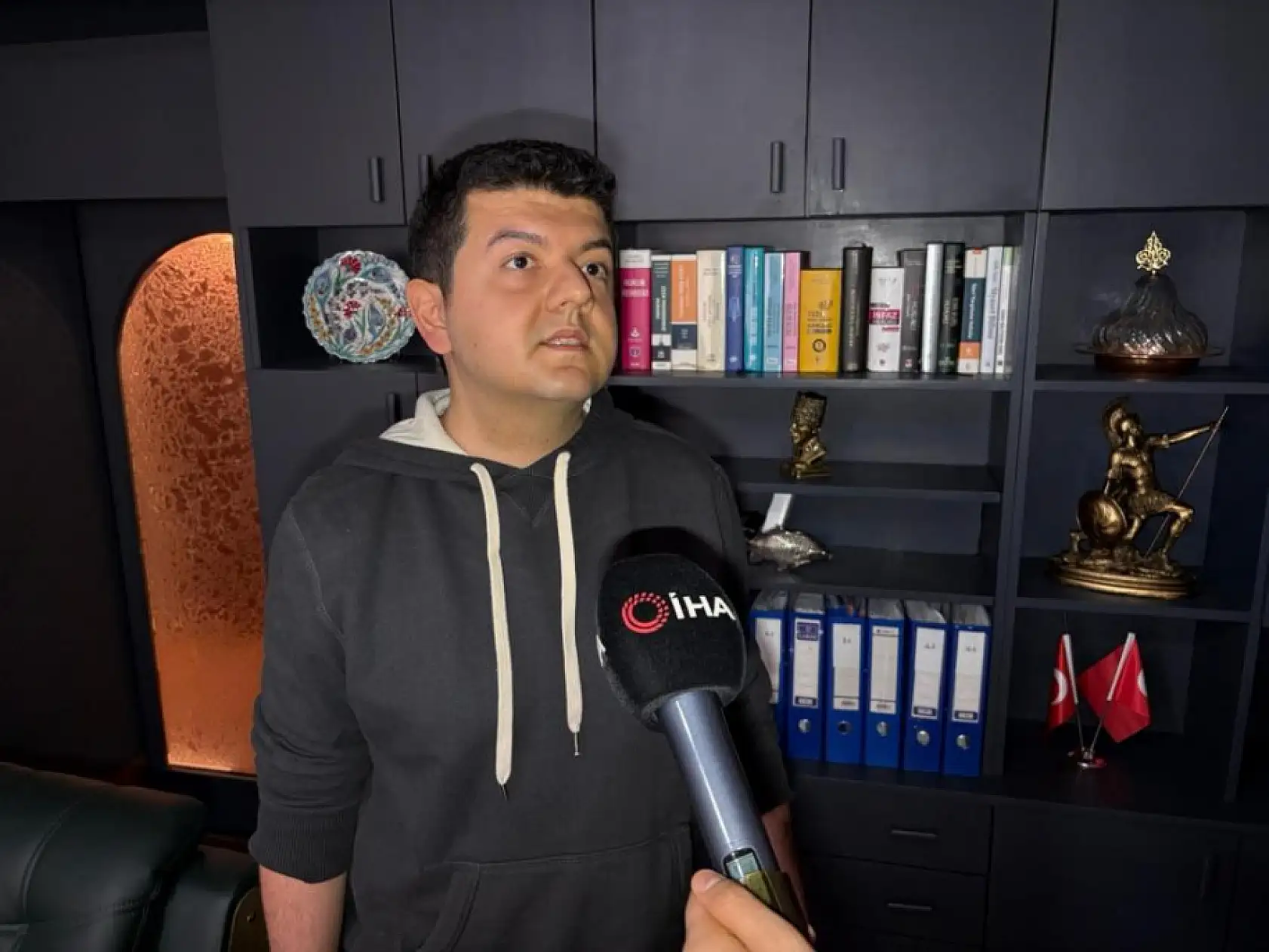 Anne ve teyzelerini kaybettikleri kaza hakkında ilk kez konuşan kardeşler: 'Teyzem, sürücünün bilerek üzerlerinden geçtiğini söyledi'