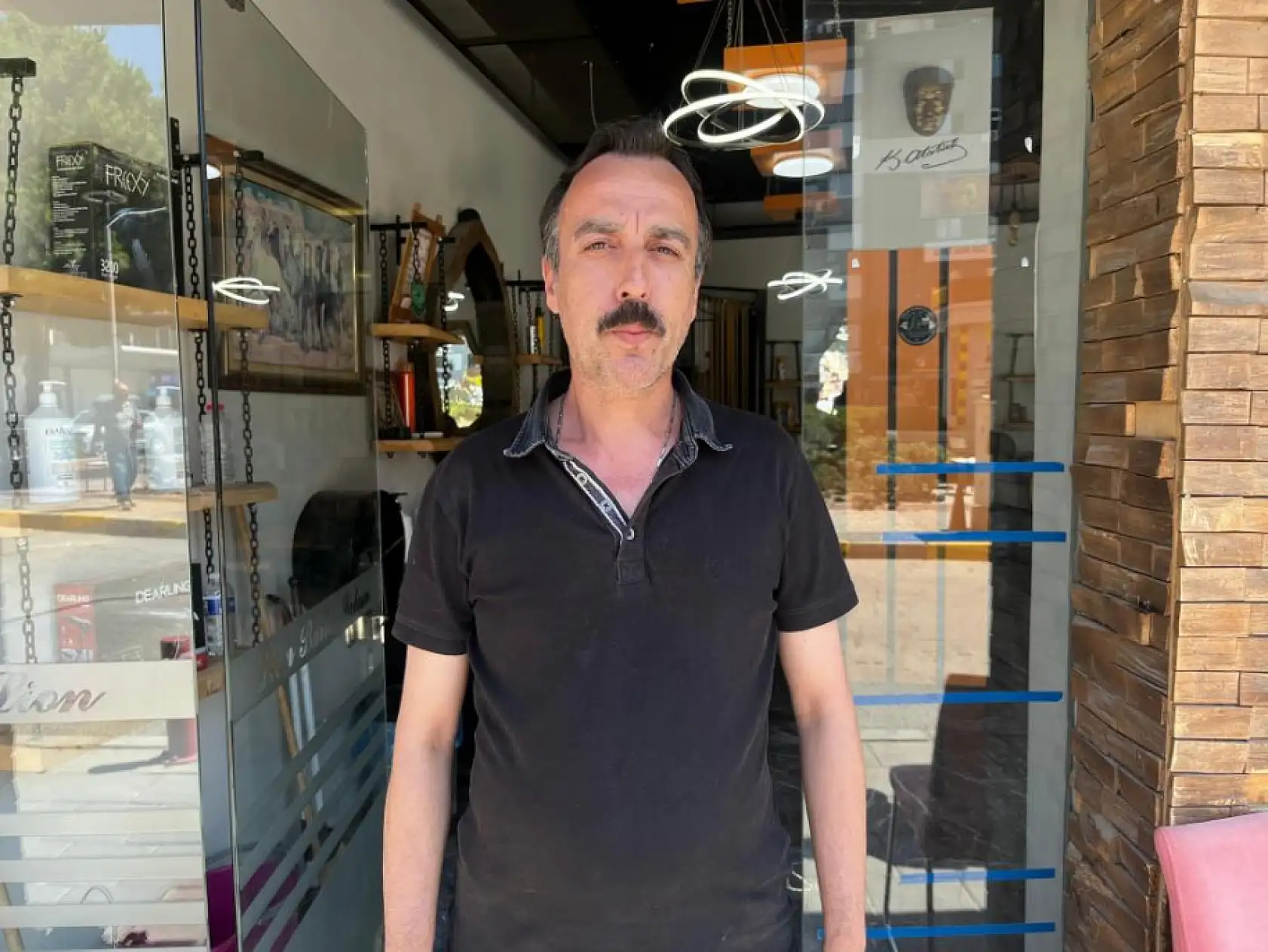 Fenalaşan arkadaşına müdahale etti, ikisi de kalp krizinden öldü