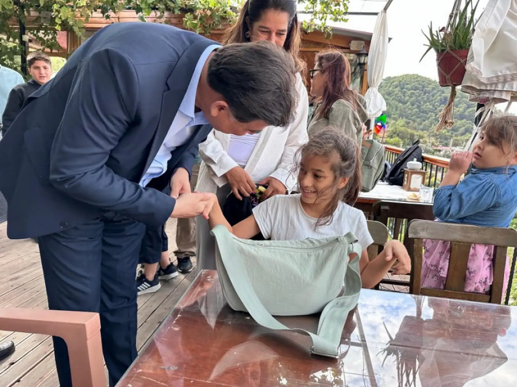 Başkan Karaca, Zihinsel Engellilerle Kahvaltıda Buluştu