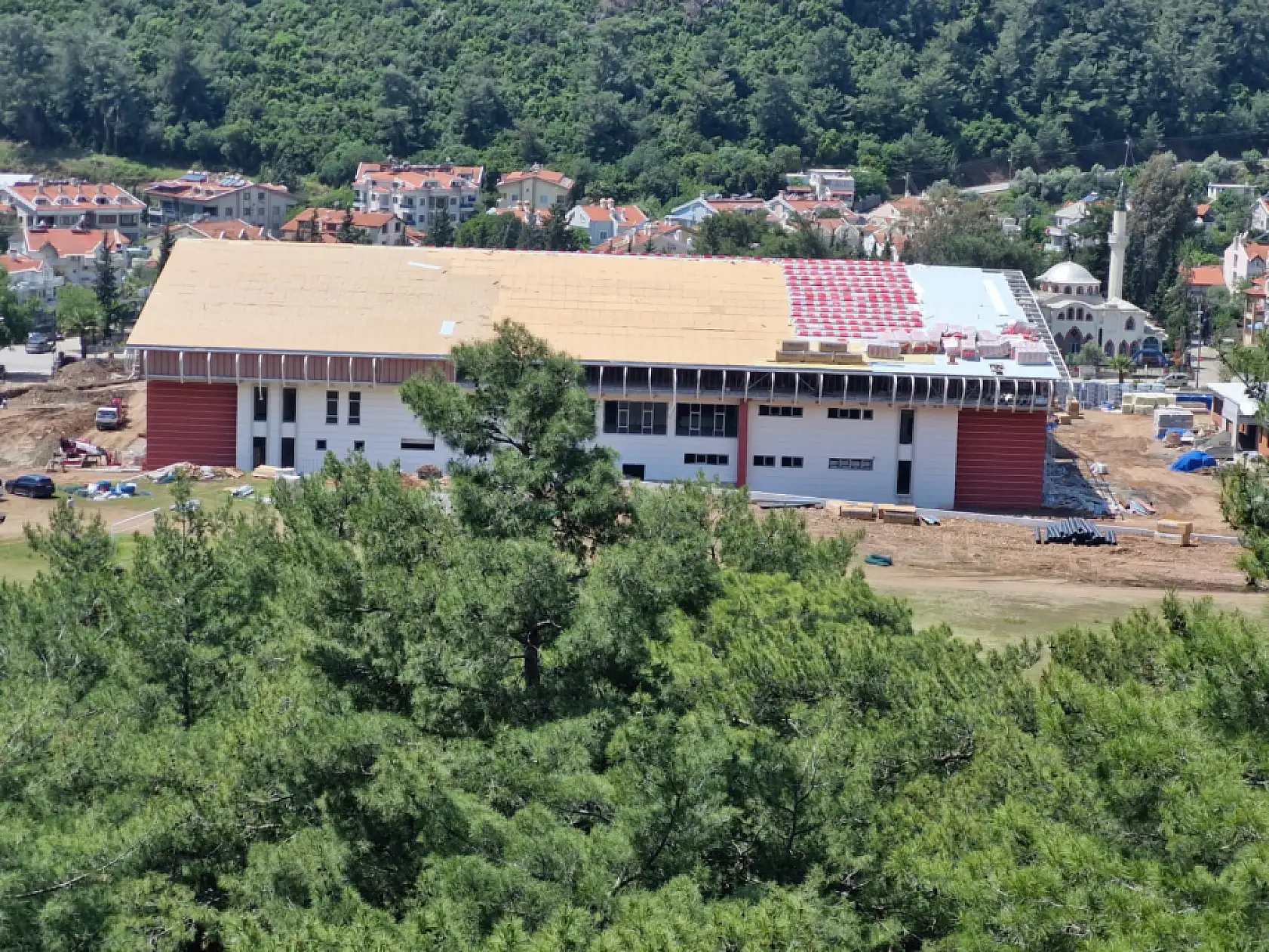 Marmaris Spor Kompleksi inşaatı tüm hızıyla devam ediyor